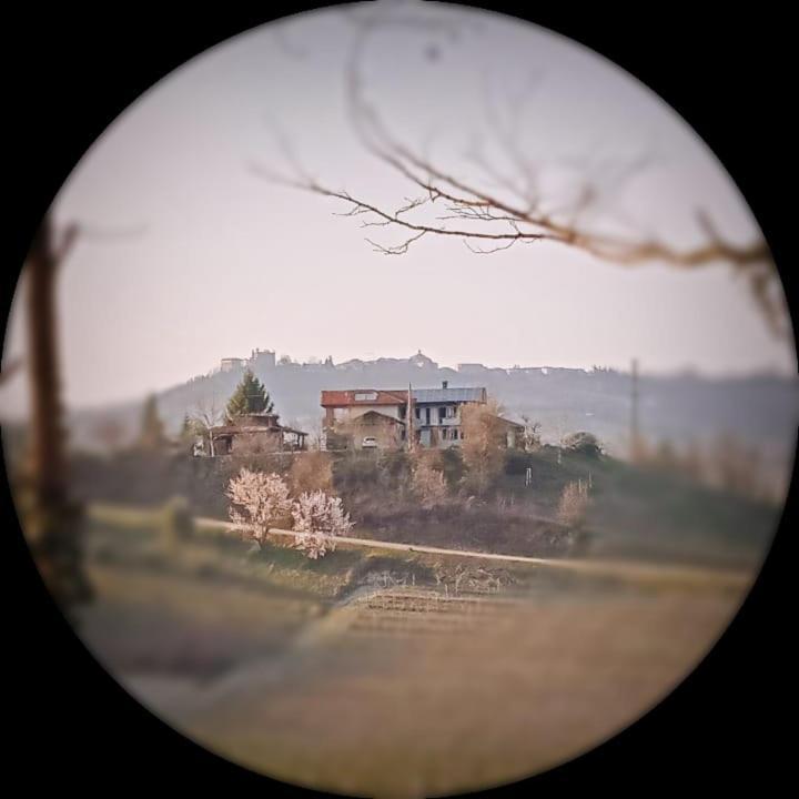 Agriturismo Bric Di Gai Monforte dʼAlba المظهر الخارجي الصورة