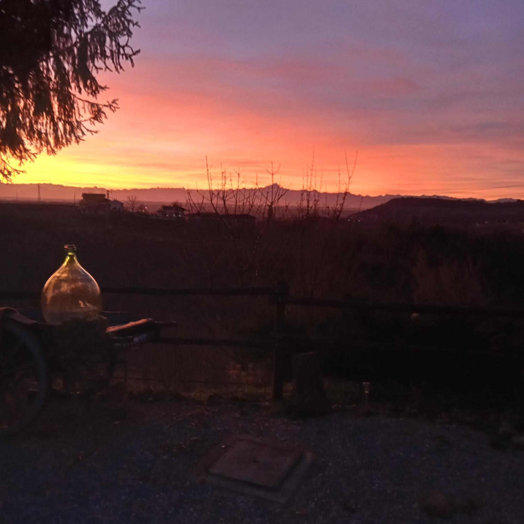 Agriturismo Bric Di Gai Monforte dʼAlba المظهر الخارجي الصورة